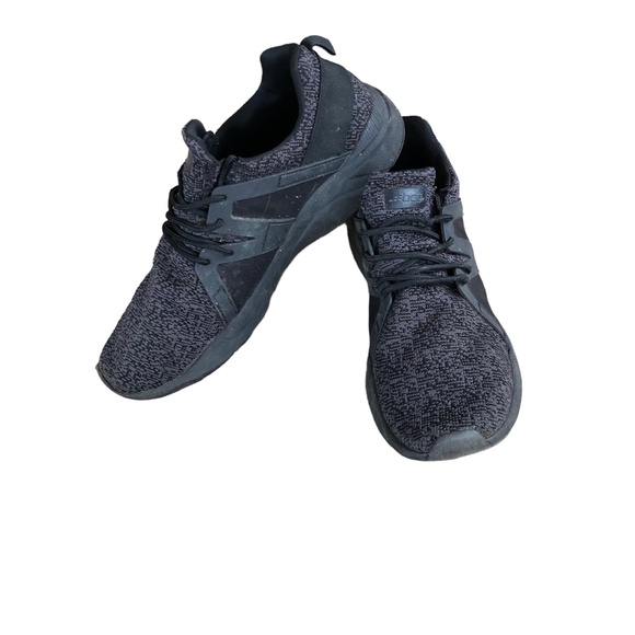 bcg Other - bcg mens athletic shoes Grey Black Size 10.5 Flaws
